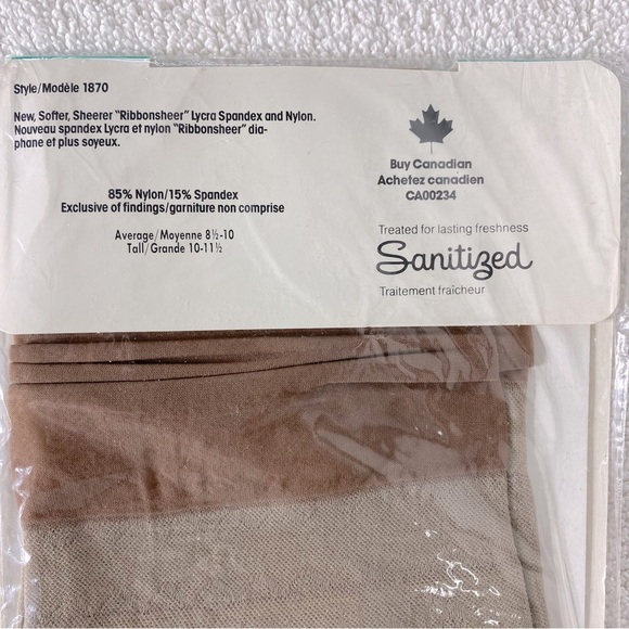 Vintage Baycrest Silky Sheers Pantyhose Stockings in Neutral Brown NWT - Picture 3 of 6